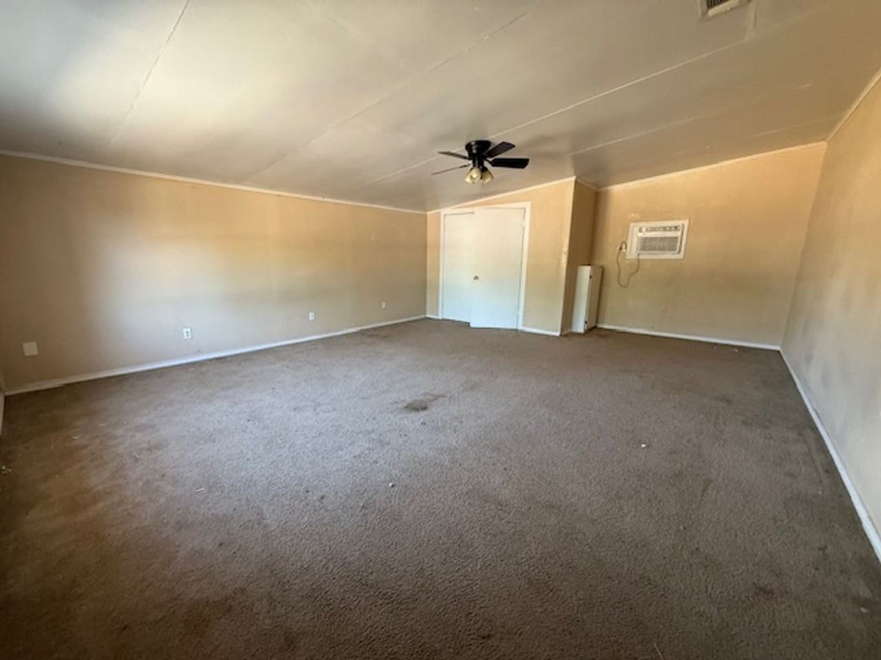 751 Glendale Dr - Photo 7 of 16