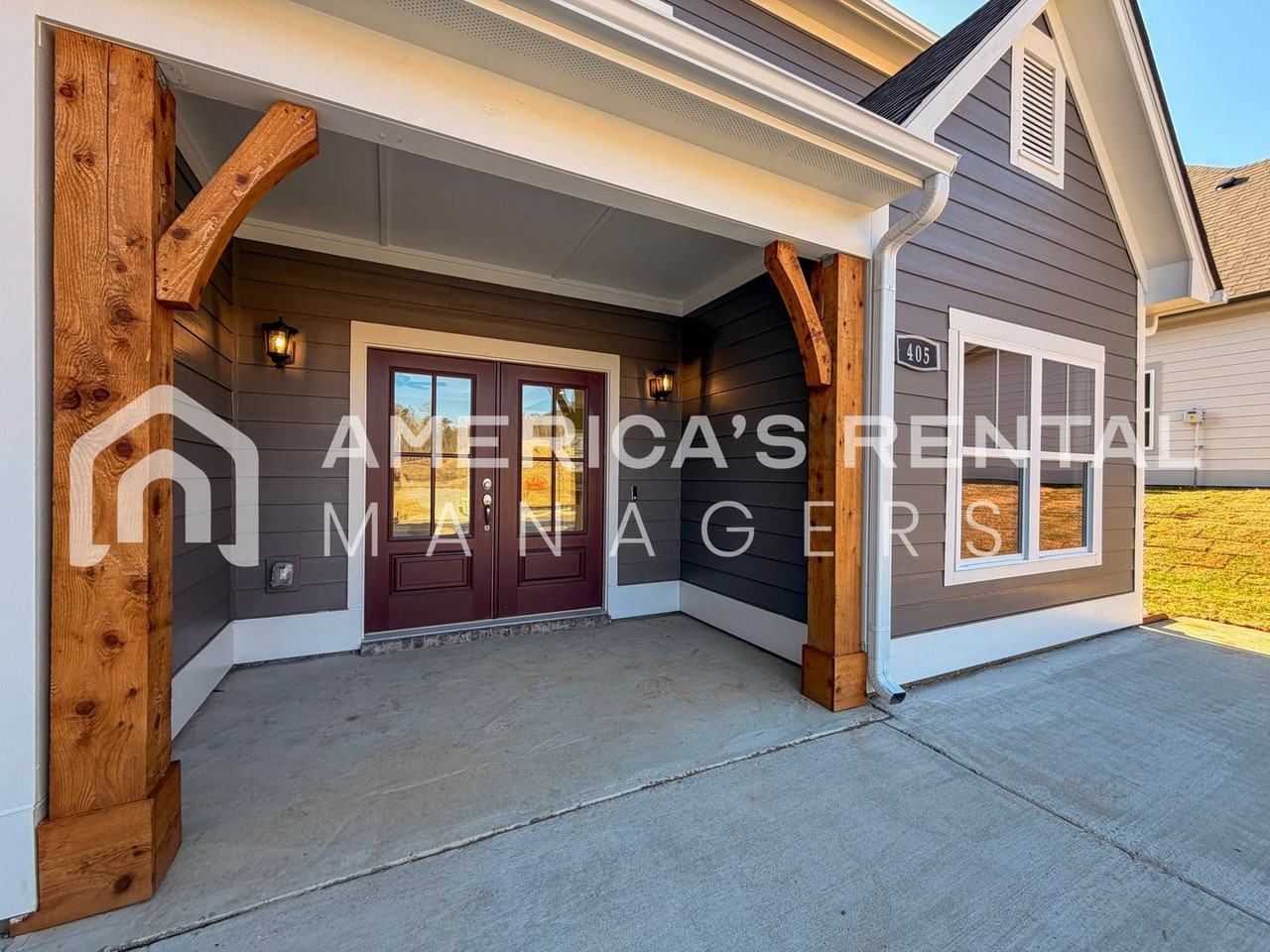 405 Gateshead Dr - Photo 3 of 33