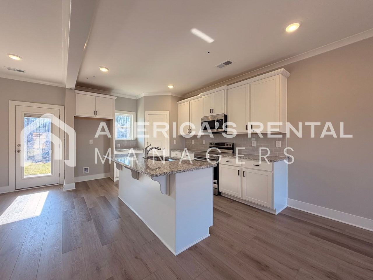 405 Gateshead Dr - Photo 6 of 33