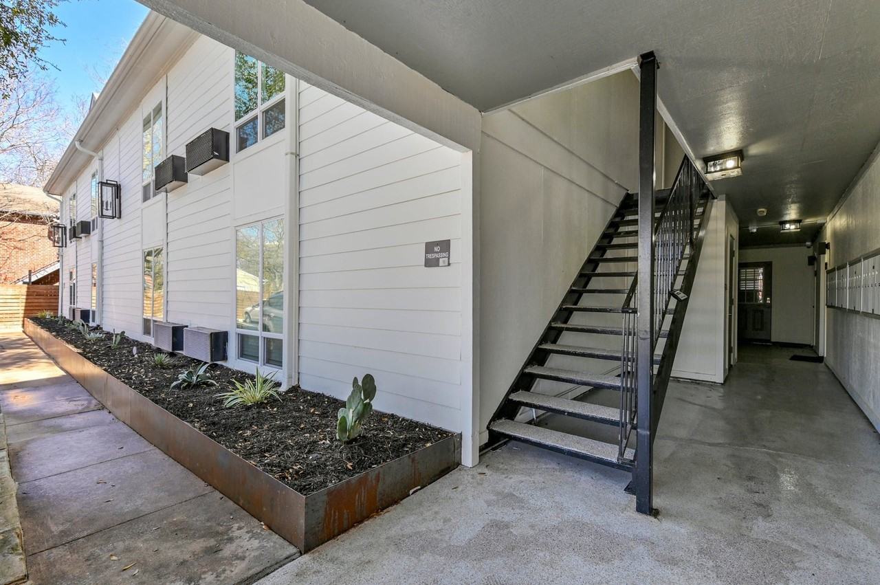 Highland Flats - Photo 6 of 36
