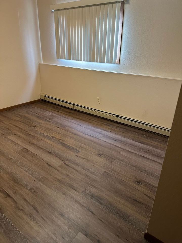 1333 13th Street Cir #101 - Photo 4 of 5