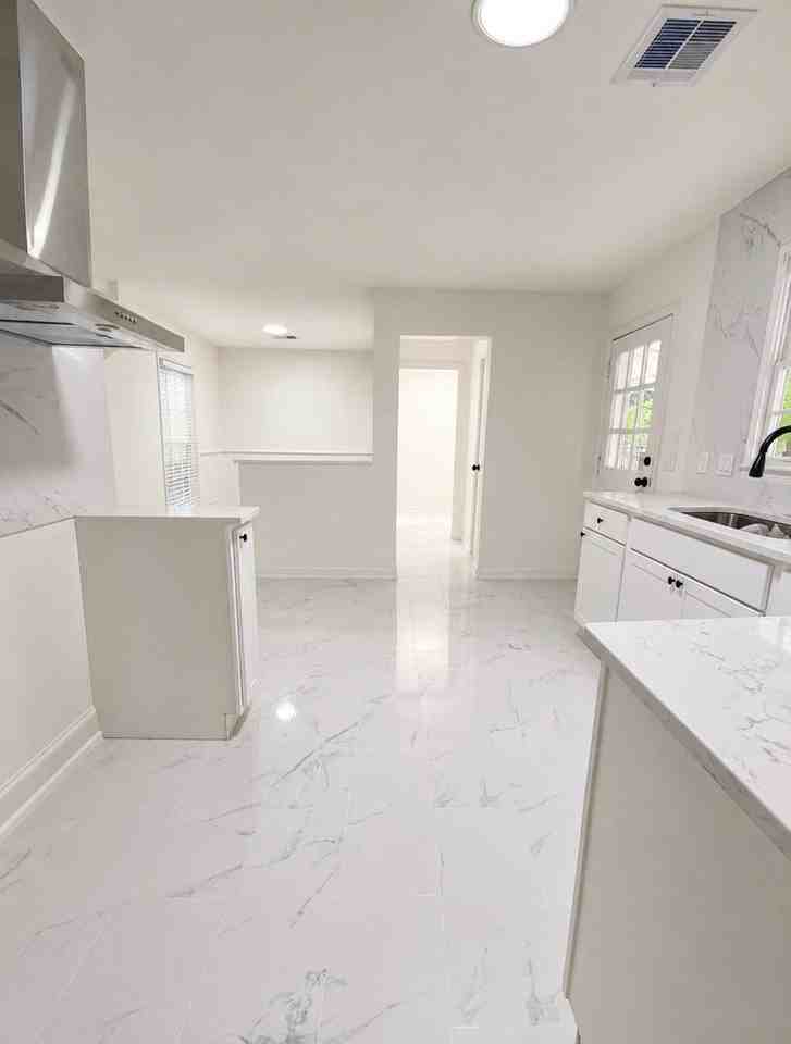 567 Farmington Rd - Photo 5 of 19
