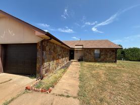 421 Britton Ct - Photo 1 of 1
