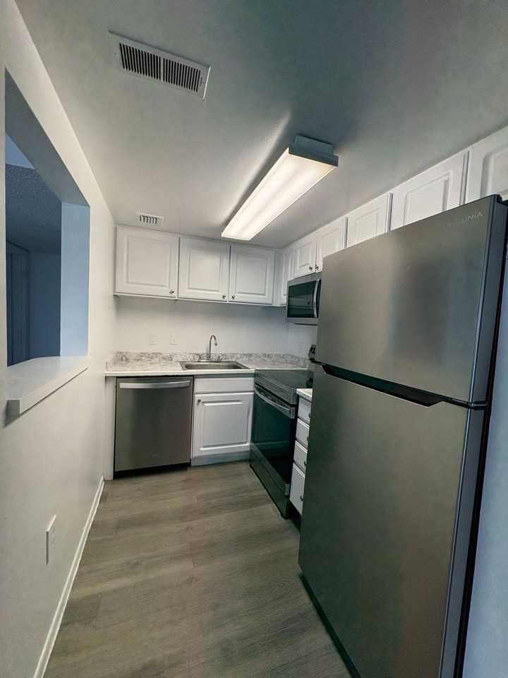 2523 N Alafaya Trl #42 - Photo 7 of 20