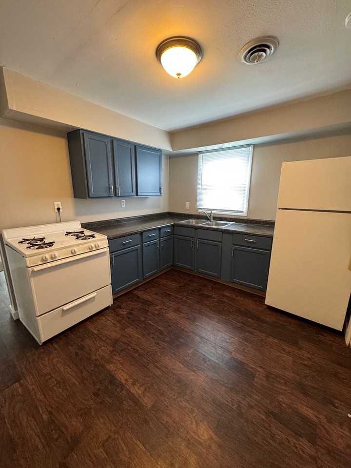 5814 Wilson Ave - Photo 4 of 8