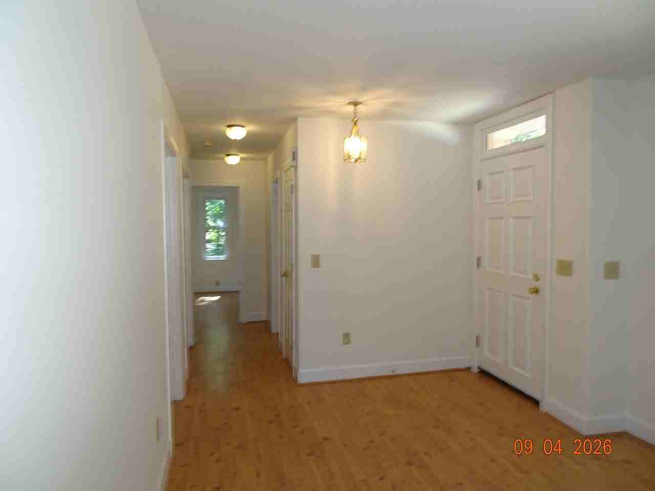 1350 Jamestown Rd - Photo 4 of 31