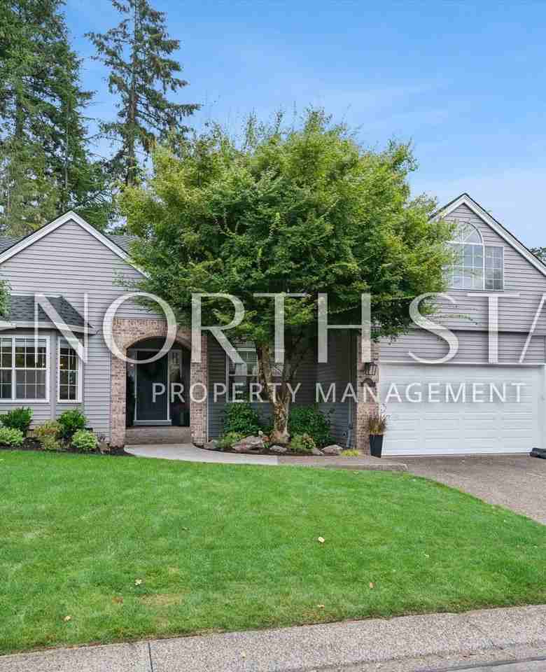 14190 Amberwood Cir - Photo 2 of 40
