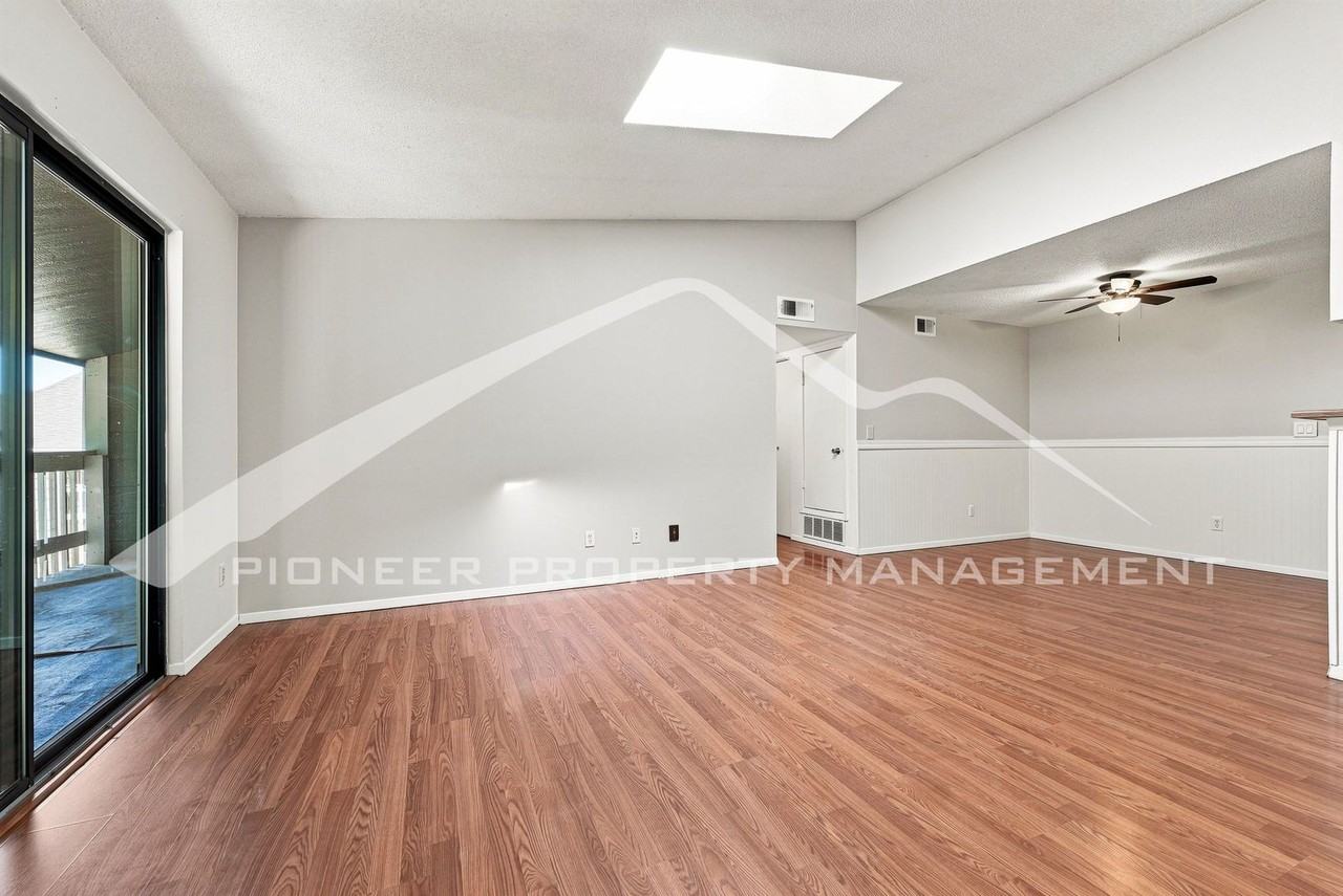 18163 E Kentucky Ave #202 - Photo 5 of 19