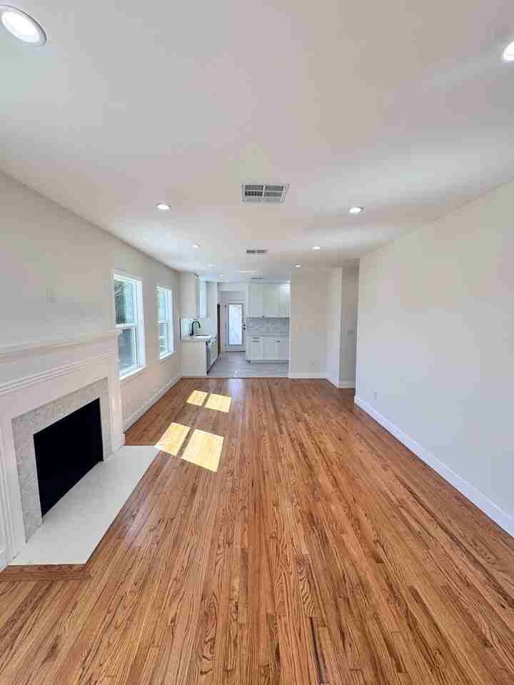 1317 S Montebello Blvd - Photo 2 of 32