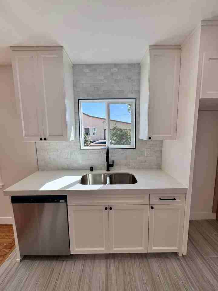 1317 S Montebello Blvd - Photo 7 of 32