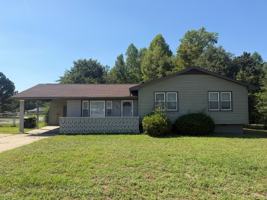 featured image of 1001 Dianne Cir