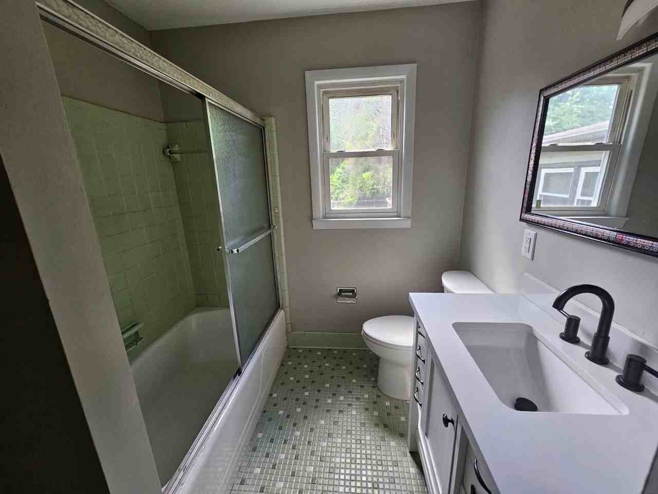 1001 Dianne Cir - Photo 7 of 13