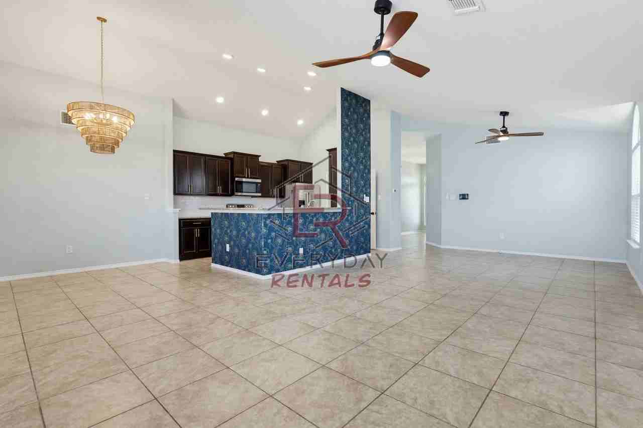 5582 Perdita Dr - Photo 4 of 15