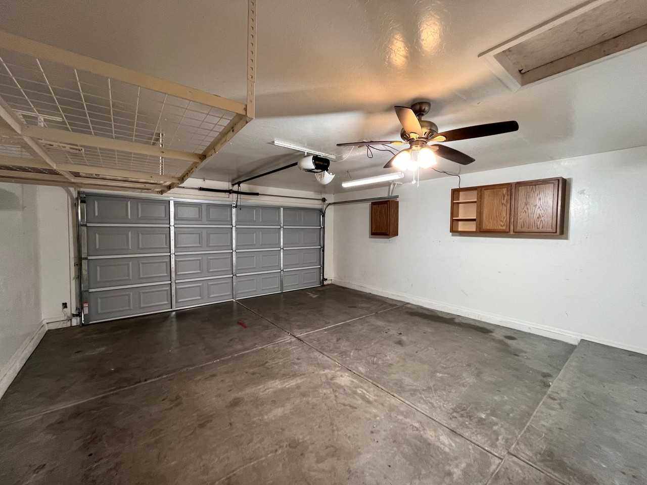 4872 E Whitehall Dr - Photo 5 of 23