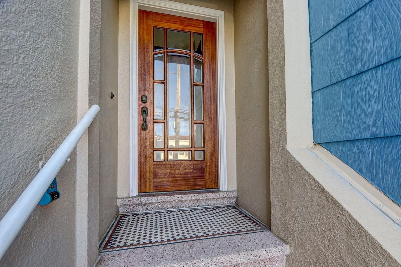 1663 22nd Ave - Photo 4 of 38