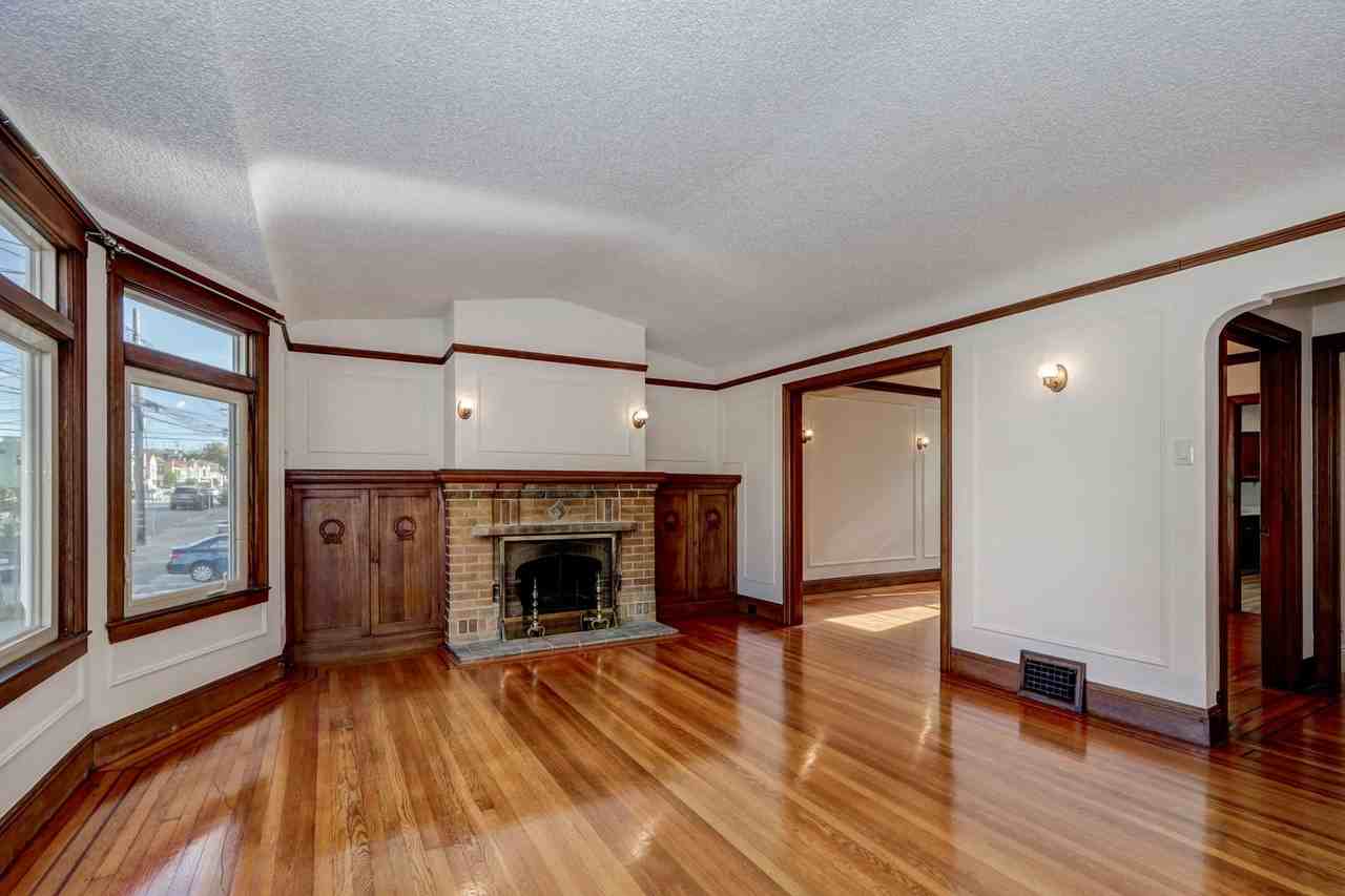 1663 22nd Ave - Photo 5 of 38