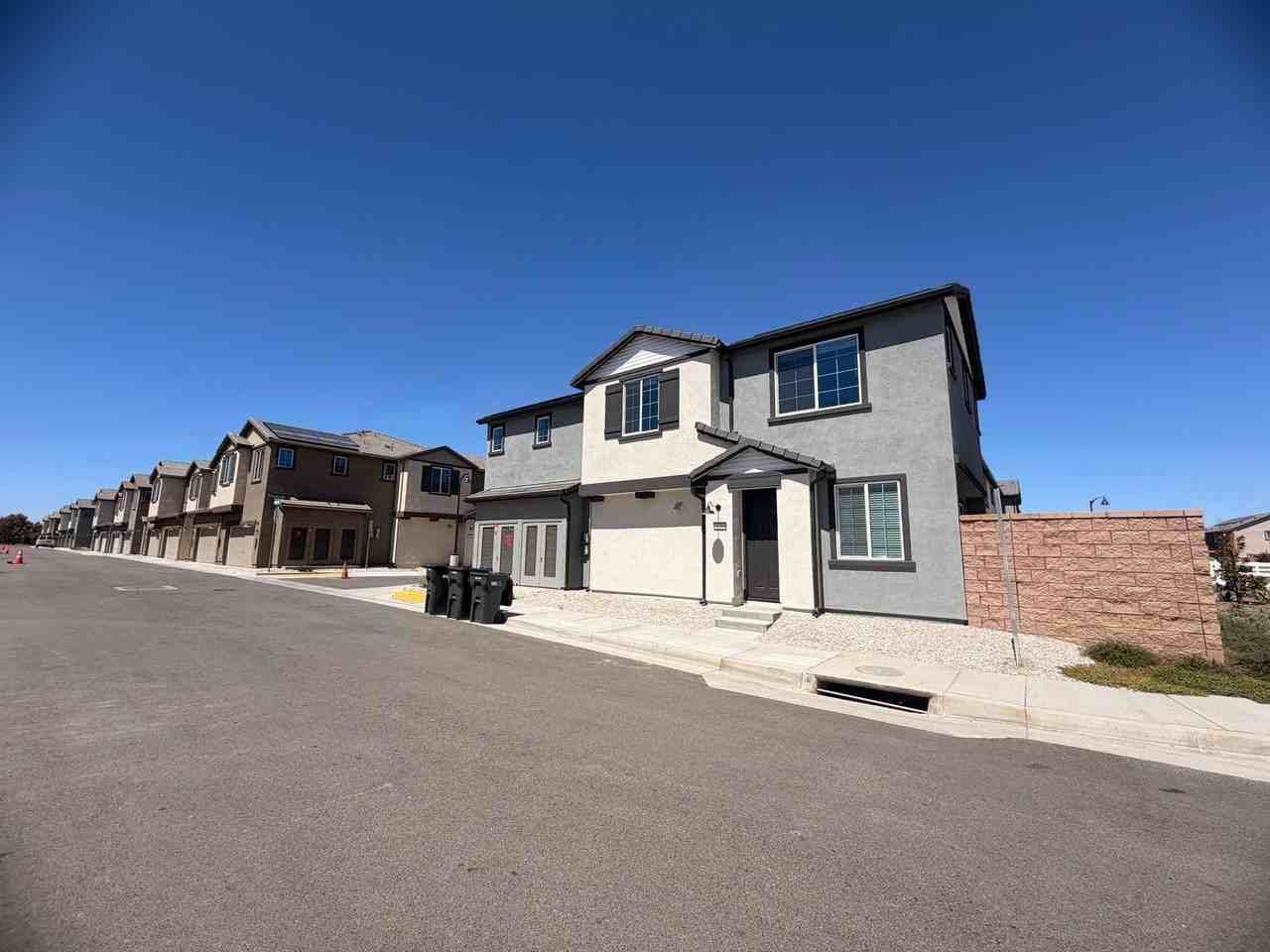 29388 Oceanside Dr - Photo 2 of 45