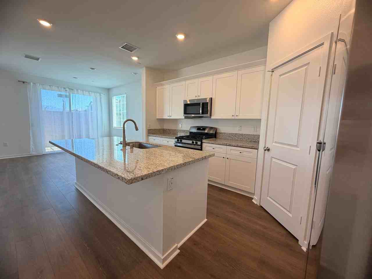 29388 Oceanside Dr - Photo 6 of 45