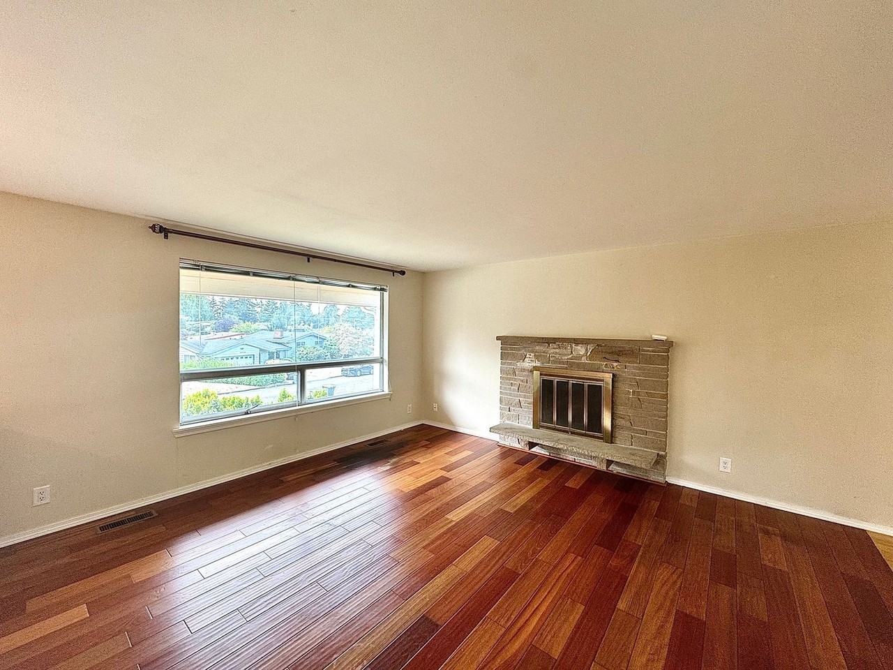 170 154th Pl Ne - Photo 2 of 24