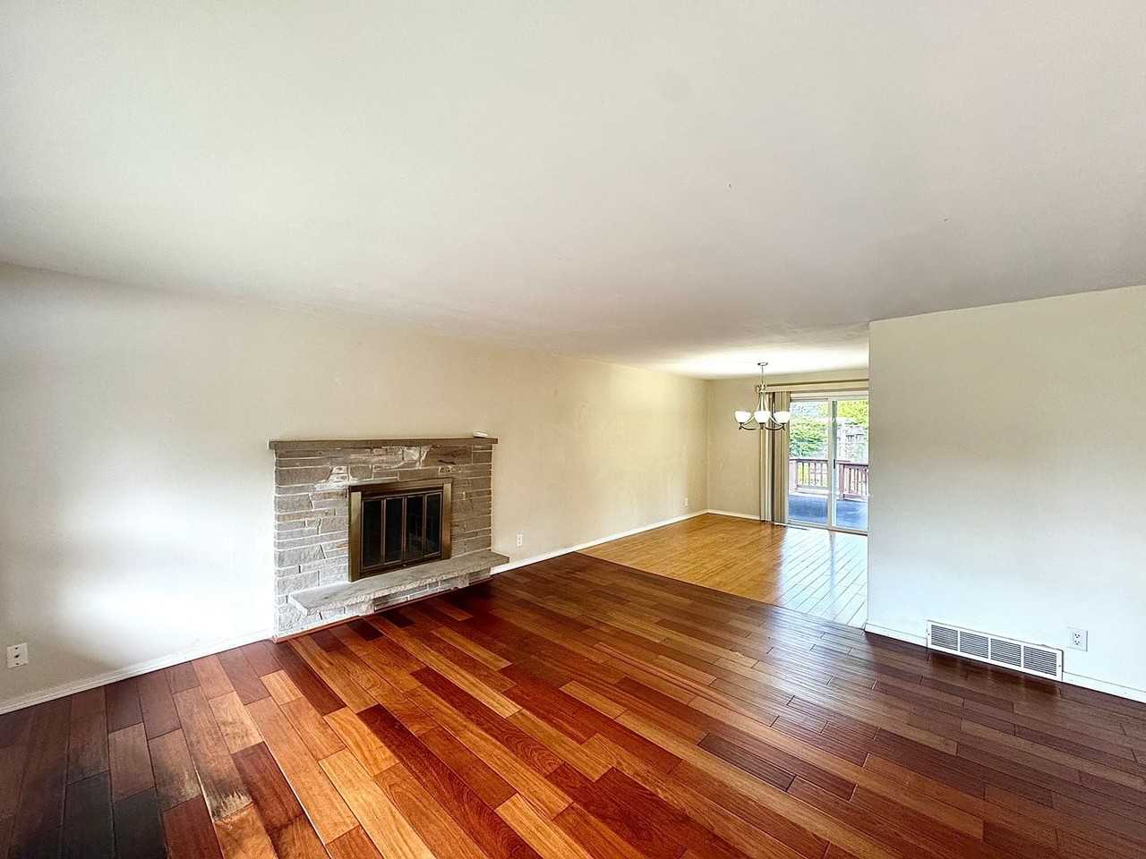 170 154th Pl Ne - Photo 3 of 24