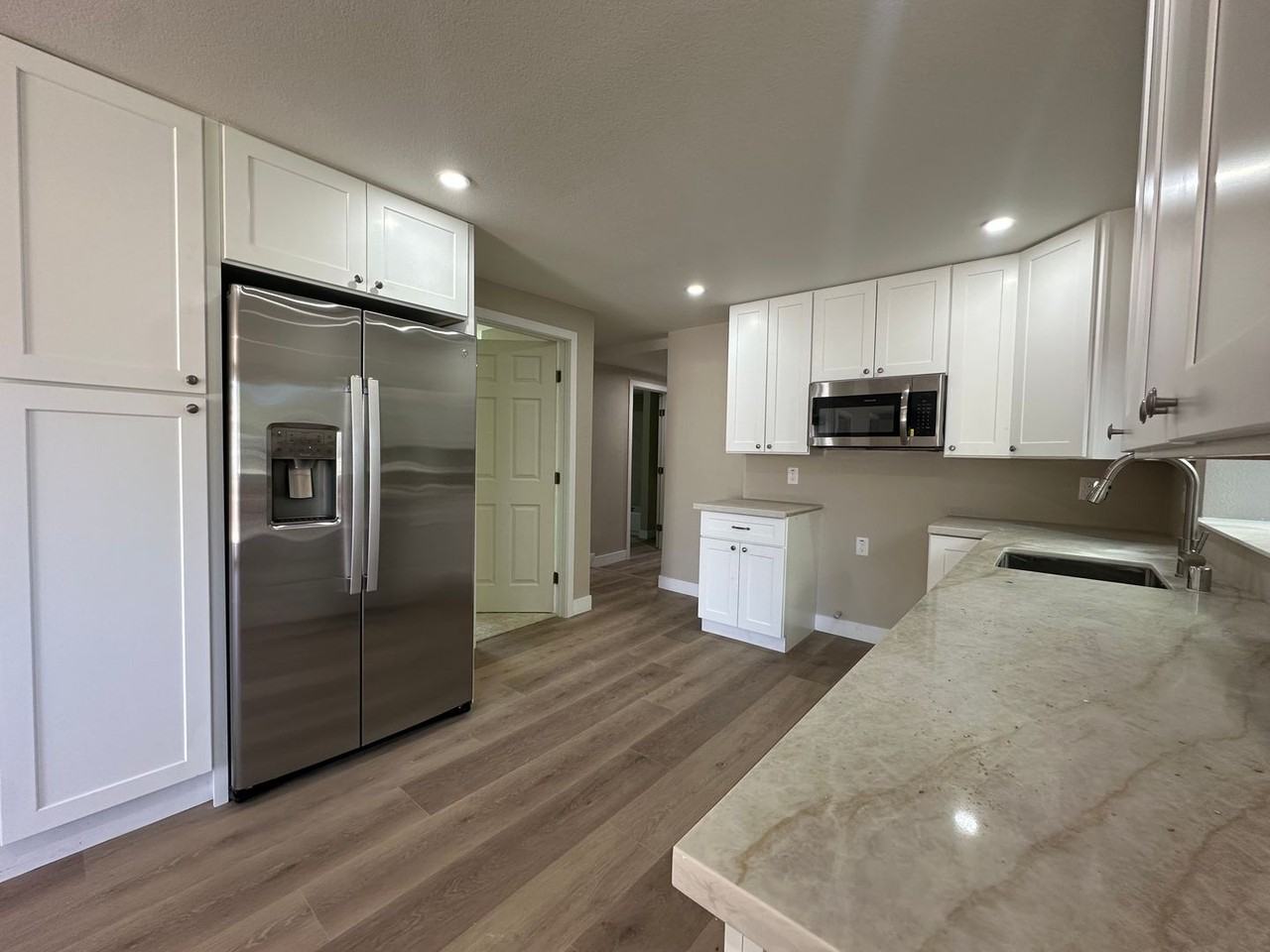 1564 53rd St - Photo 6 of 17