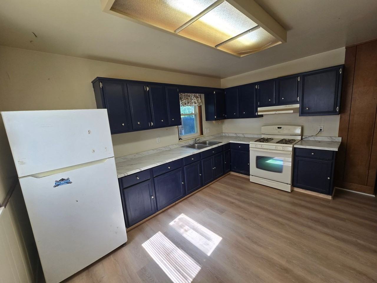 723 S Woodbridge St - Photo 5 of 14