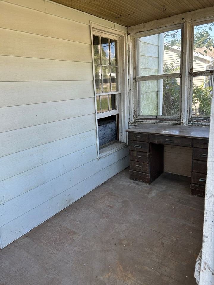 317 E South St - Photo 4 of 21