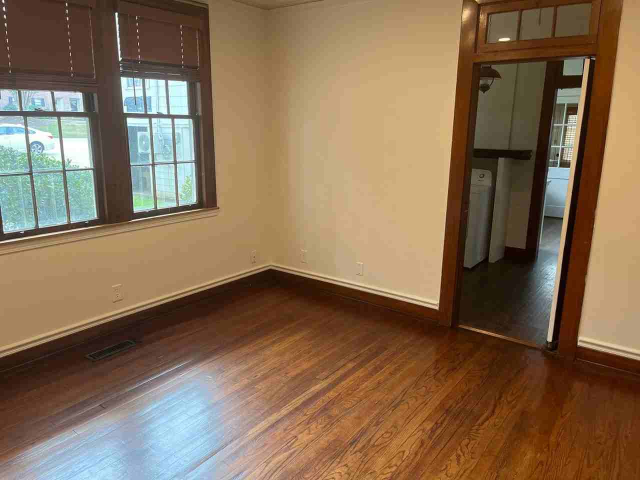 358 E Magnolia Ave - Photo 3 of 9