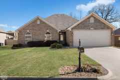 4801 Lochmoor Cir - Photo 1 of 1