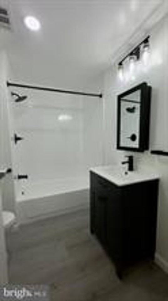 2007 N Front St - Photo 6 of 16