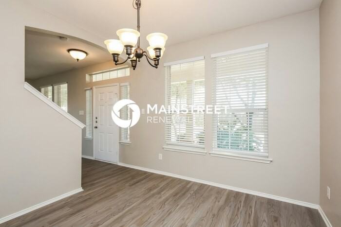 339 Overlook Ln - Photo 4 of 17