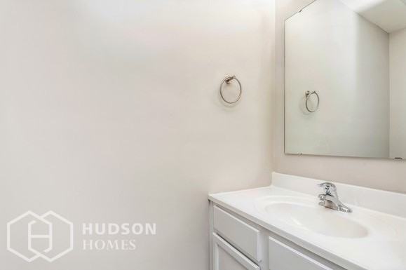2925 Westbury Ct - Photo 4 of 18