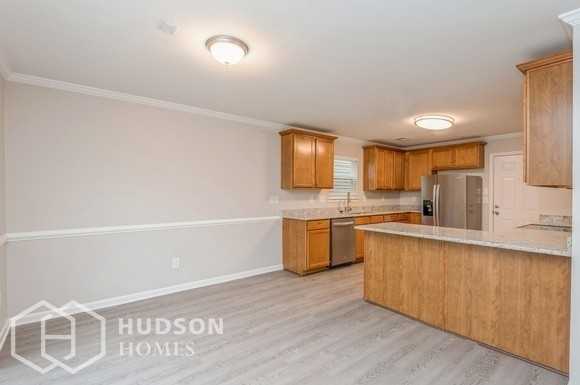 2925 Westbury Ct - Photo 5 of 18