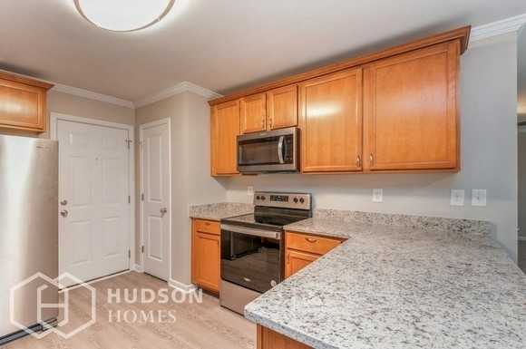 2925 Westbury Ct - Photo 6 of 18
