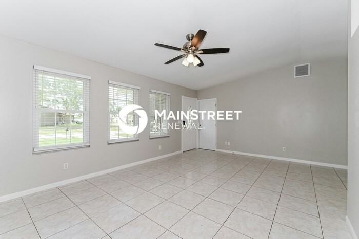 625 Sw 29th Ter - Photo 3 of 17
