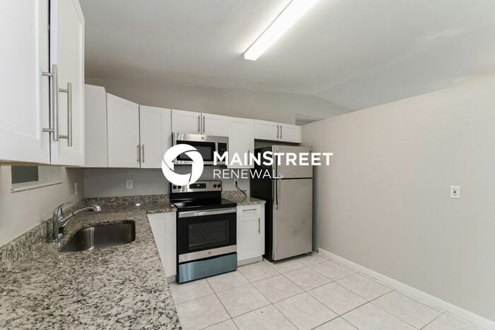 625 Sw 29th Ter - Photo 7 of 17