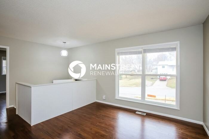1511 N Seminole Dr - Photo 5 of 17