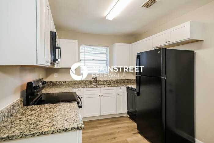 4610 Anvers Blvd - Photo 7 of 16