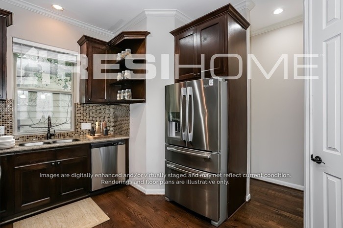 1625 W 15th St - Photo 4 of 26