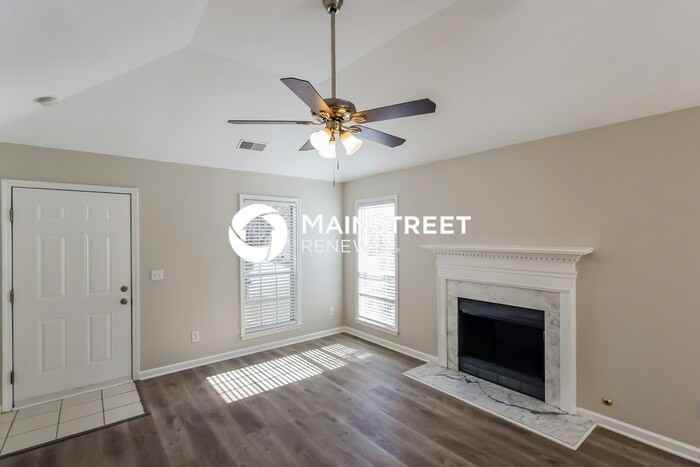 536 Walker Rd - Photo 4 of 16