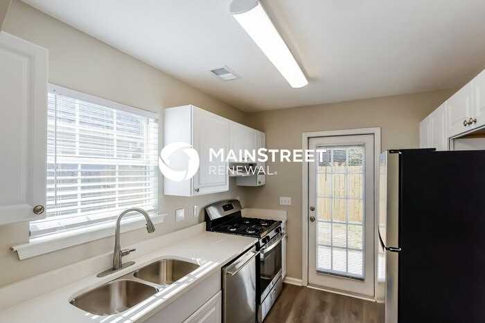 536 Walker Rd - Photo 6 of 16