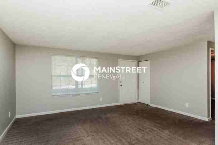 5302 Kinsdale Ln - Photo 4 of 16