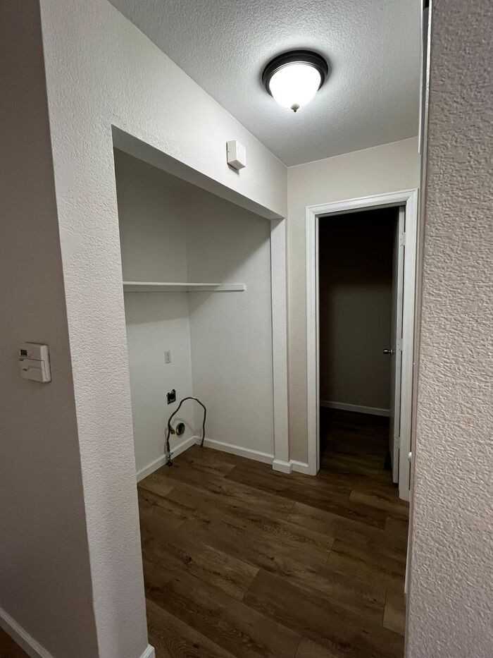 10595 Ashwood Ct - Photo 7 of 30