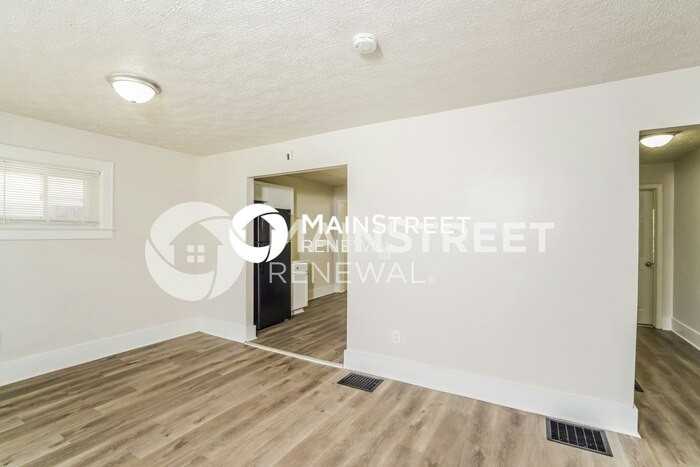 2511 Bolling Ave - Photo 7 of 17
