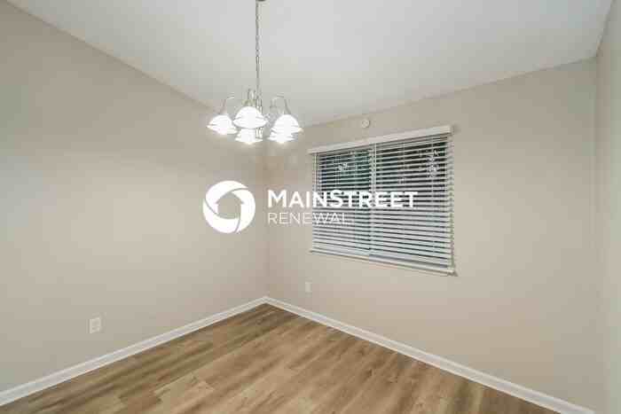 8168 Honeysuckle Ln - Photo 5 of 16