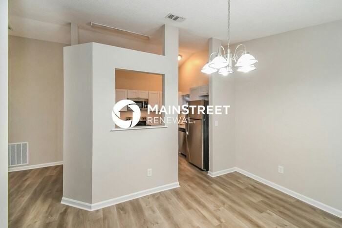 8168 Honeysuckle Ln - Photo 6 of 16