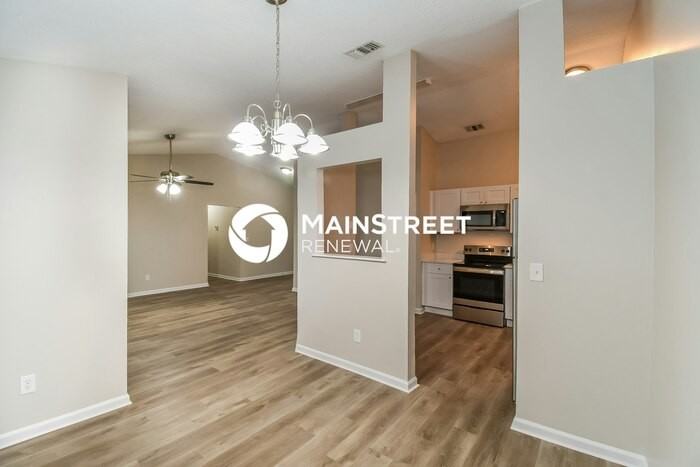 8168 Honeysuckle Ln - Photo 7 of 16