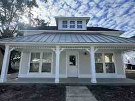 615 Crescent St - Photo 1 of 1