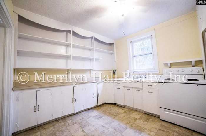 519 Lafayette Ave #B - Photo 7 of 12