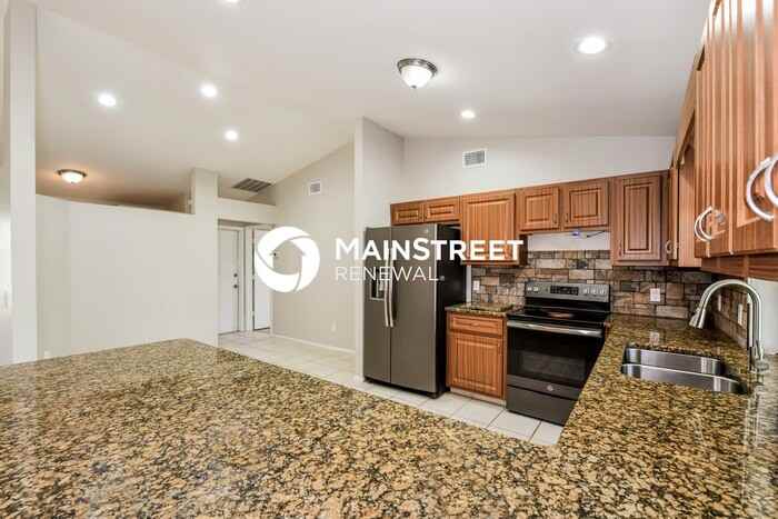 202 Ne 9th Pl - Photo 6 of 16